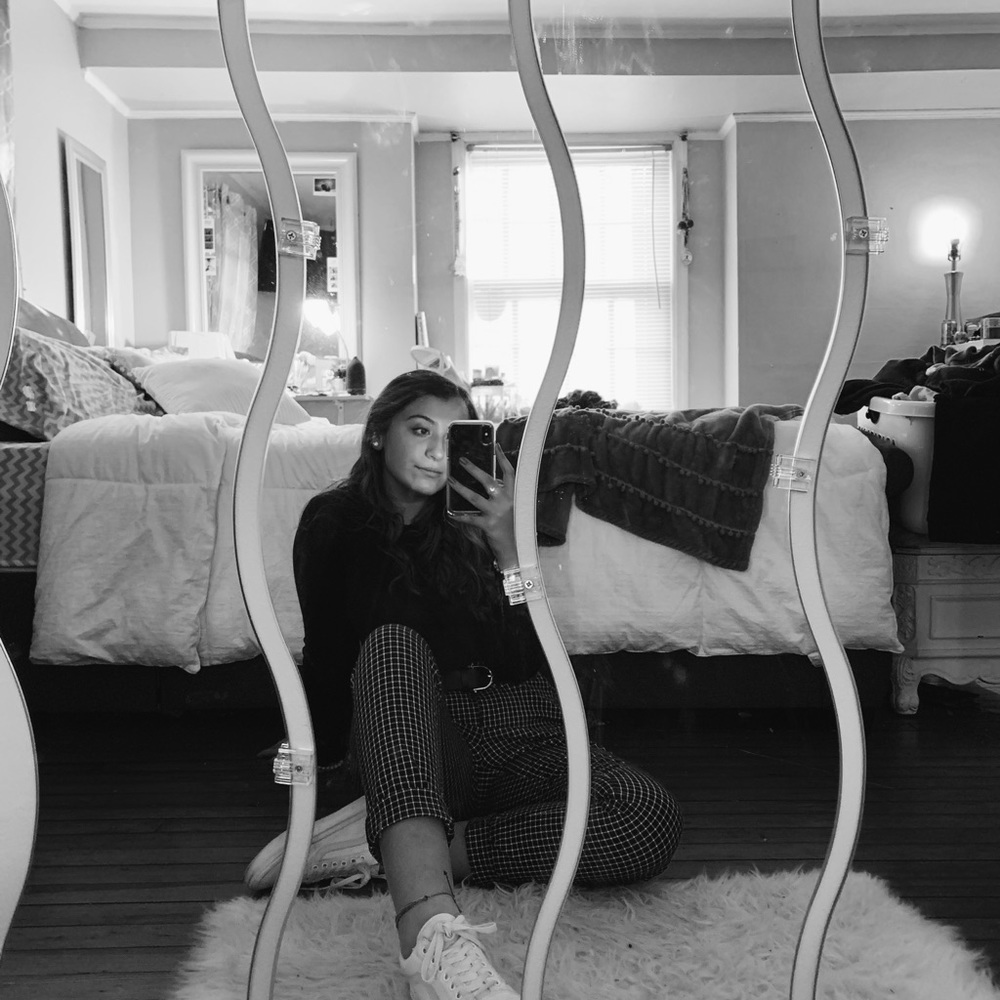 Meet your Posher, Emily